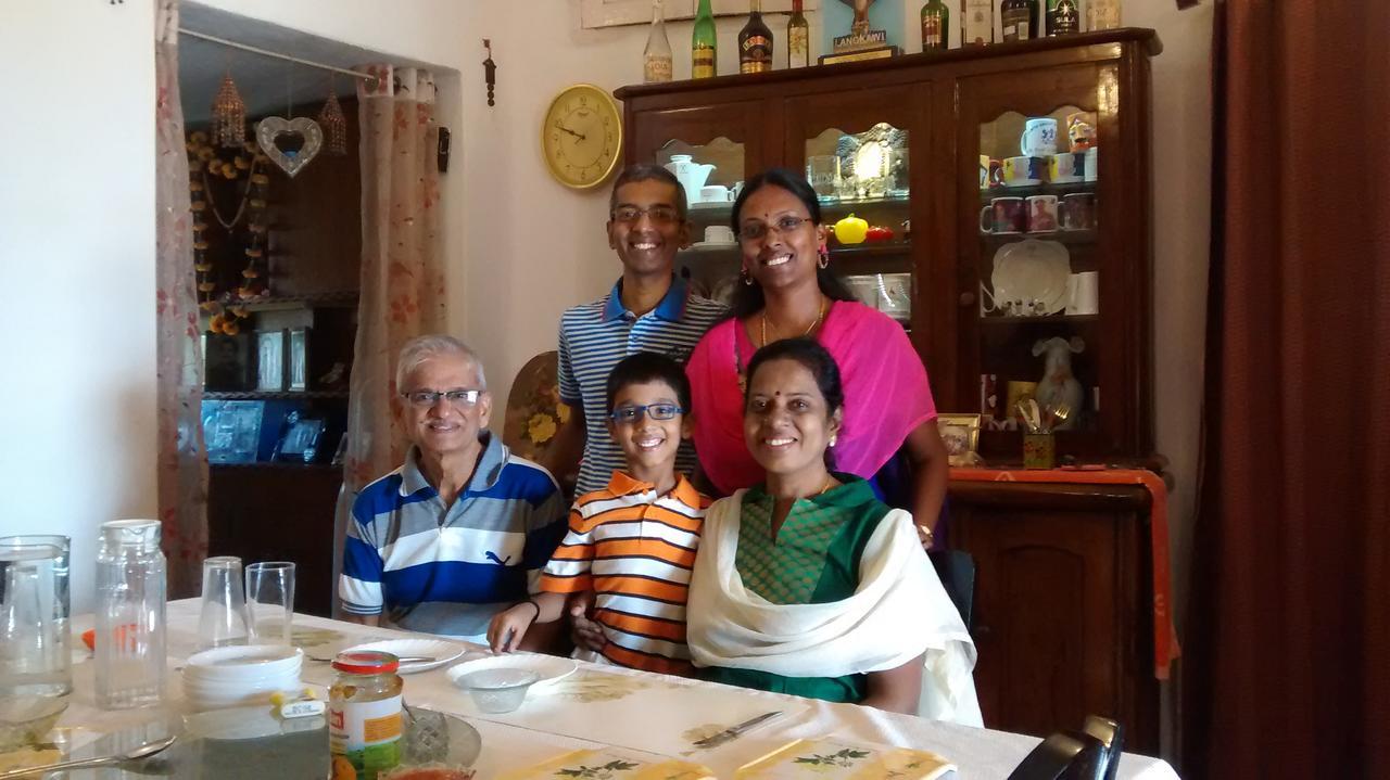 Jheelam Homestay Μποπάλ Εξωτερικό φωτογραφία